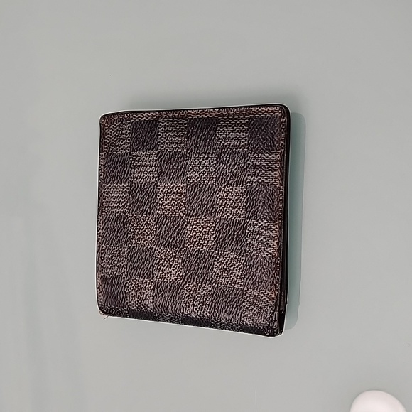 Louis Vuitton Damier Ebene Men's Wallet - Picture 1 of 10
